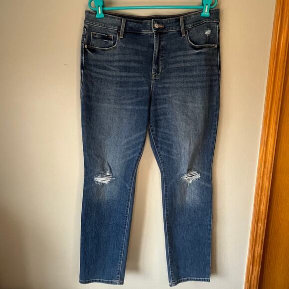 Old Navy Medium Wash High Rise Power Slim Distressed Straight Jean Size 14 - Picture 11 of 11